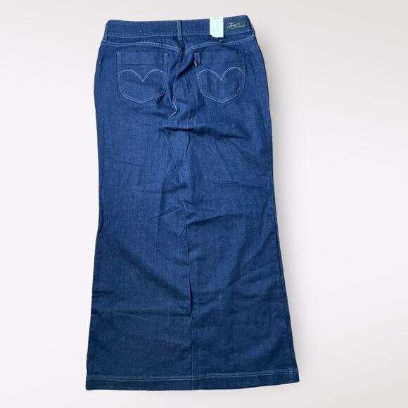 Levi’s NWT Dark Wash Wide Leg Jeans Size 18M - Picture 1 of 12
